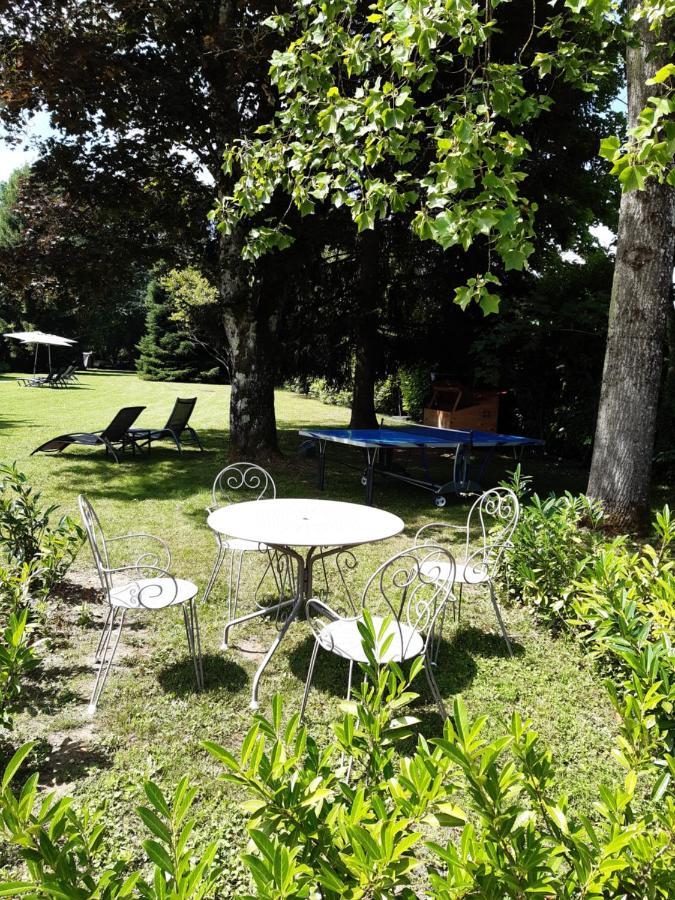 Bed and Breakfast Le Domaine Du Chaffard Les Avenières Exterior foto